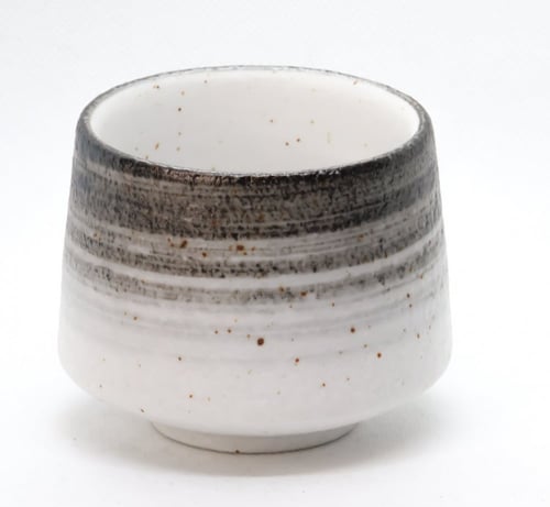 كوب سيراميك بتصميم حجري - 180 مل اسود و ابيض