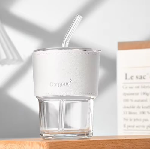 كوب متنقل للمشروبات الباردة