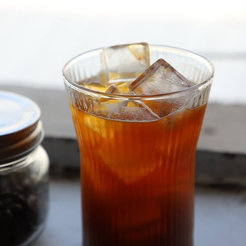 كوب زجاج بممسك خشبي - 6 الوان | Glass Cup Wooden R...