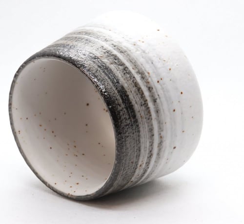 كوب سيراميك بتصميم حجري - 180 مل اسود و ابيض