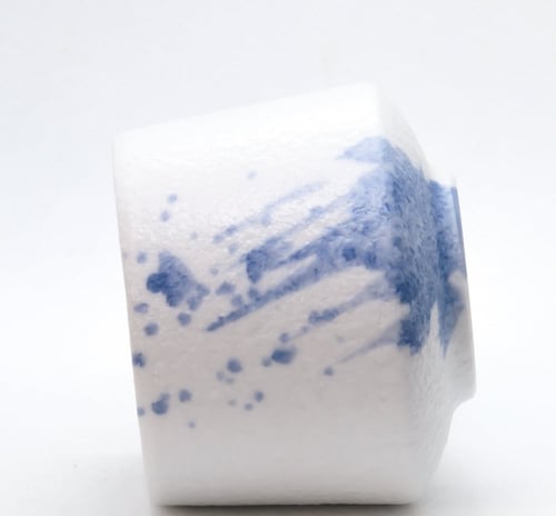 كوب سيراميك بتصميم حجري - 180 مل ابيض و ازرق سبلاش