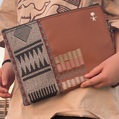 كلتش (سيفين و نخلة)