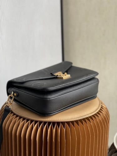 لوي فيتون 25 سم