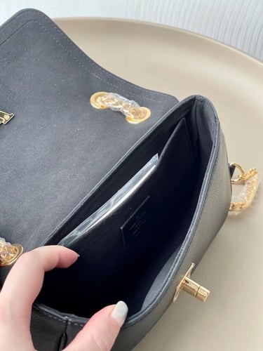 لوي فيتون 23.5 سم