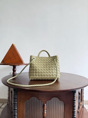 بوتيقا ٢٥ سم