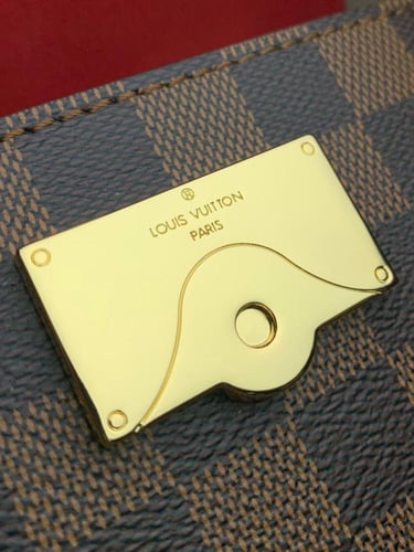 لوي فيتون ٢٠ سم