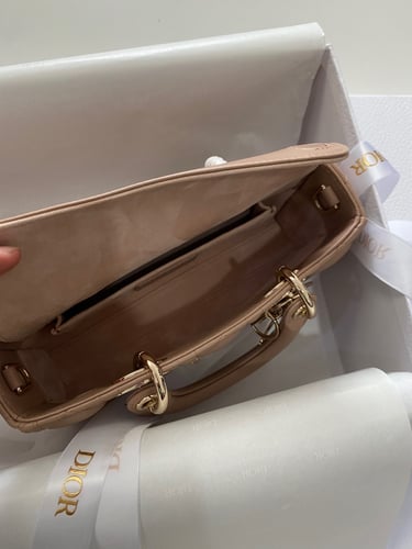 سمول ليدي ديور 22 سم