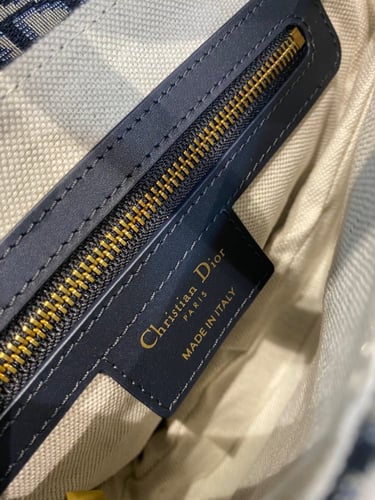 ديور سادل 25 سم