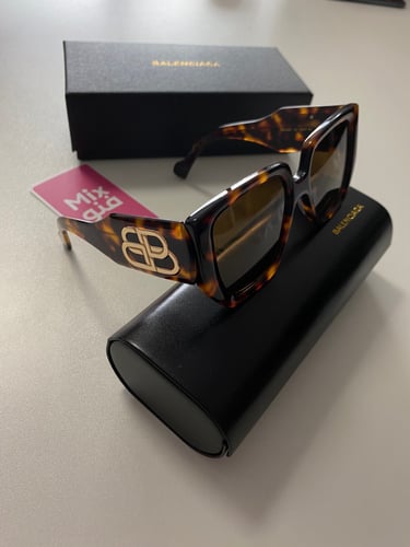 نظارة بلنسياقا