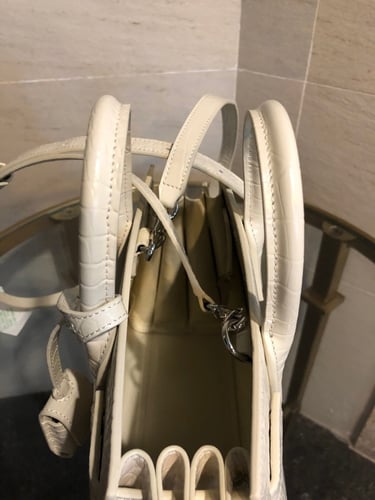 سان لوران 22 سم