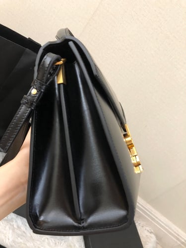 سان لوران 24 سم