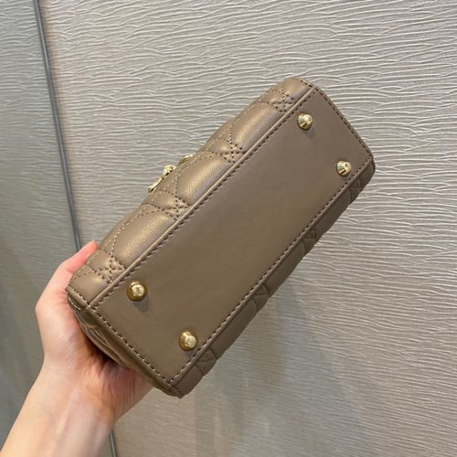 ليدي ديور 17 سم