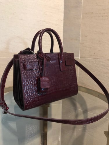 سان لوران 22 سم