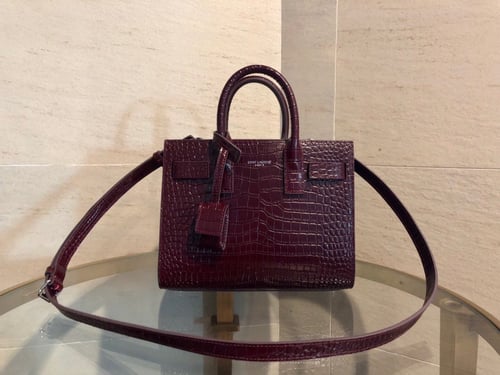 سان لوران 22 سم