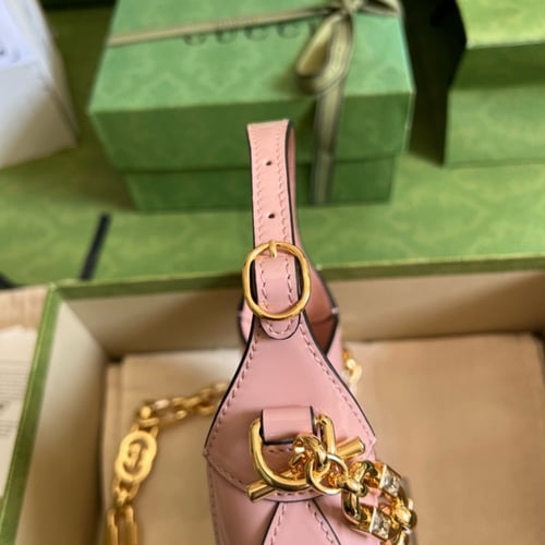 قوتشي ميني ١٩ سم لمعه