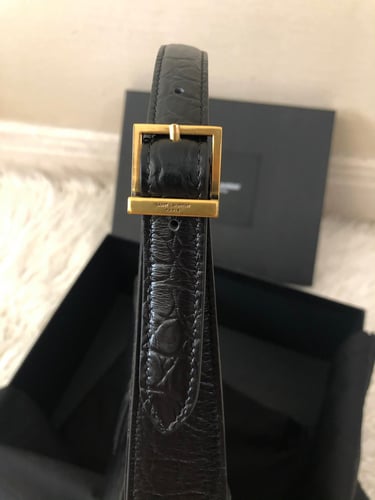 سان لوران 23 سم