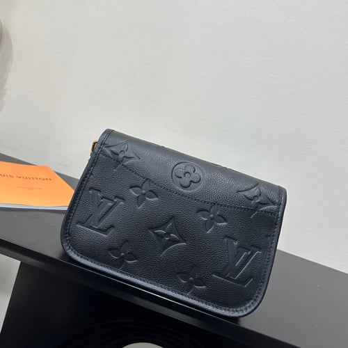 لوي فيتون 23 سم