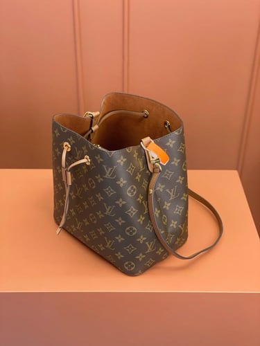 لوي فيتون 26 سم