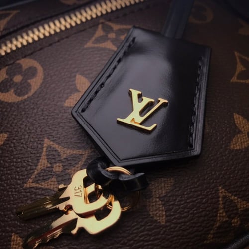 لوي فيتون 19 سم