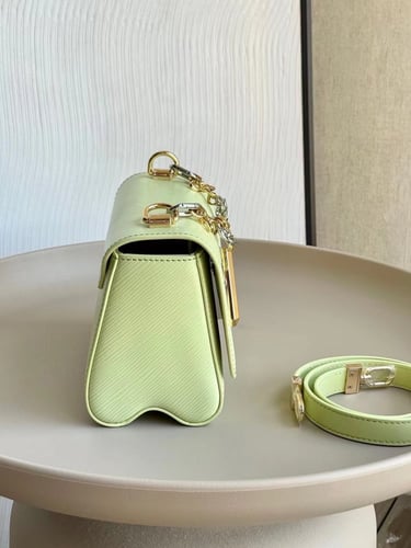 لوي فيتون 19 سم Twist