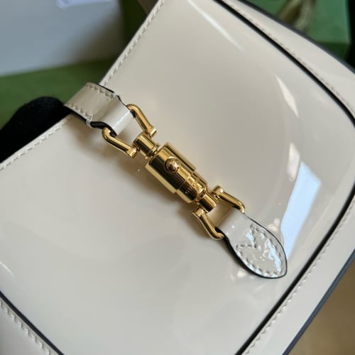 قوتشي ميني ١٩ سم لمعه