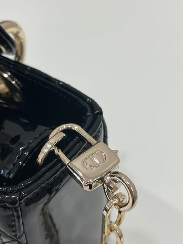 سمول ليدي ديور 22 سم لمعه