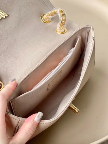 لوي فيتون 23.5 سم