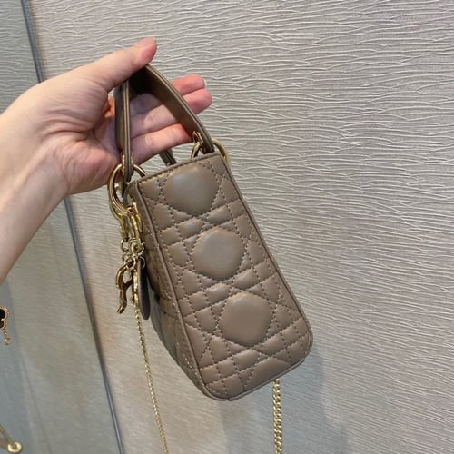 ليدي ديور 17 سم