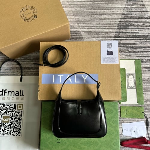 قوتشي ميني ١٩ سم مطفي