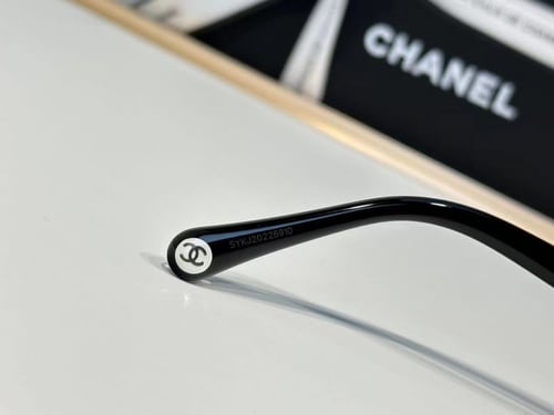 نظارة شانيل