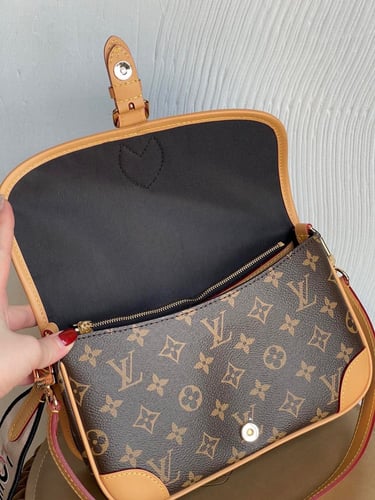 لوي فيتون 24 سم