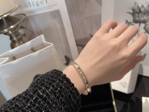 اسورة فنكليف