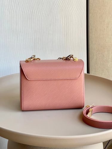 لوي فيتون 19 سم Twist