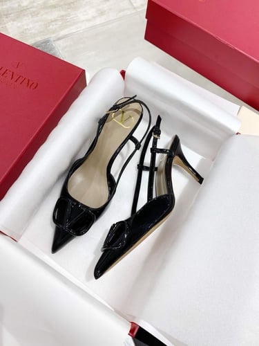 كعب فلنتينو الارتفاع ٧ سم - اسود