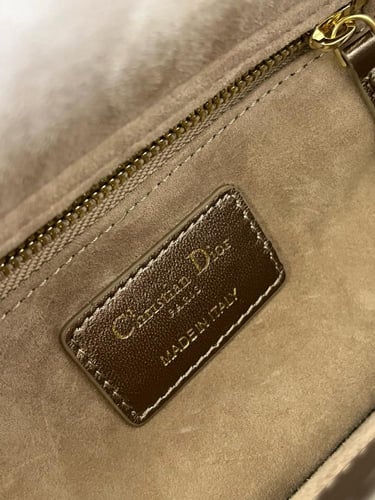 ليدي ديور 20 سم