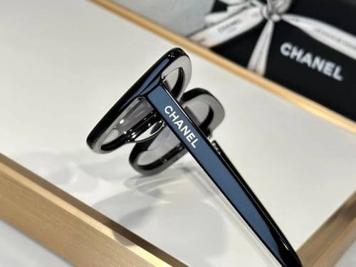 نظارة شانيل