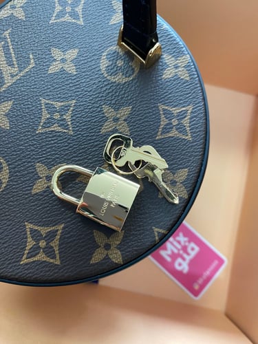 لوي فيتون 15 سم