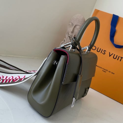 لوي فيتون 20 سم