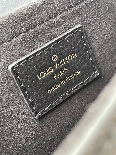 لوي فيتون 23.5 سم