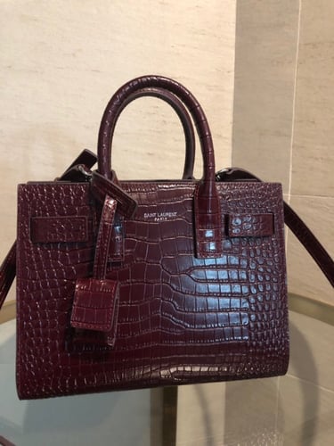 سان لوران 22 سم