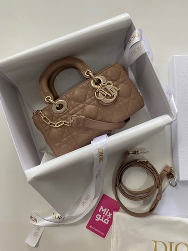 سمول ليدي ديور 22 سم