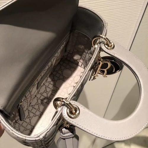 ليدي ديور 20 سم