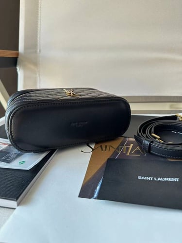 شنطة سان لوران ميني ١٨ سم