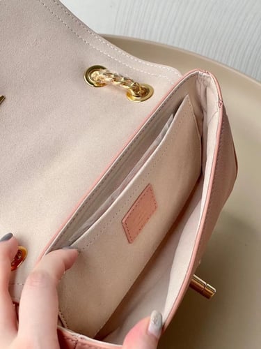 لوي فيتون 23.5 سم