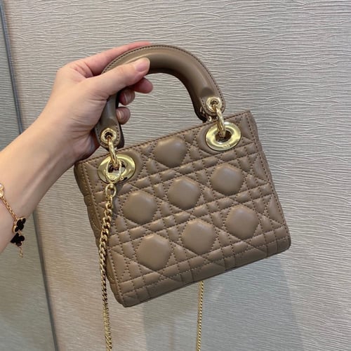 ليدي ديور 17 سم