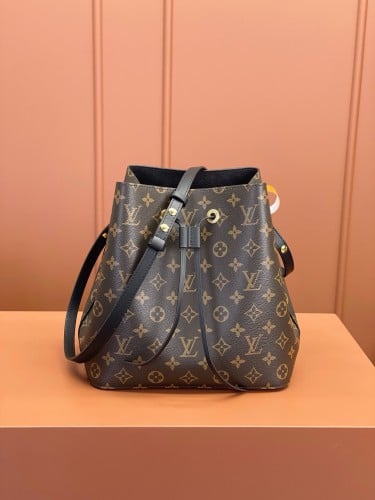 لوي فيتون 26 سم