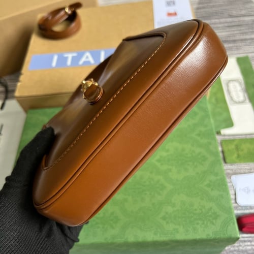 قوتشي ميني ١٩ سم مطفي