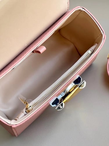 لوي فيتون 19 سم Twist