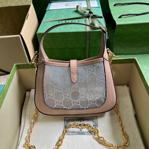 قوتشي ميني 19 سم