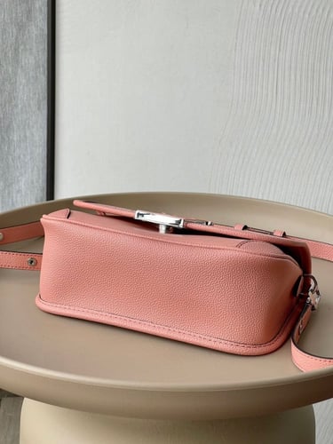 لوي فيتون 24.5 سم